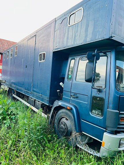 Volvo 2 of 5