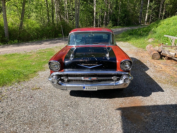 Chevrolet Bel Air 2 of 4
