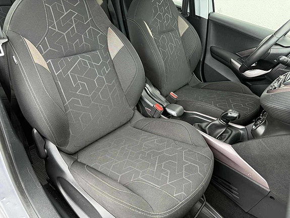 Peugeot 2008 12 of 13