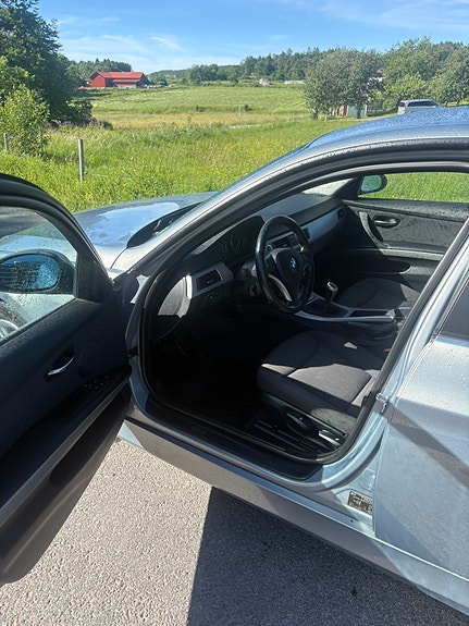 BMW 318d 6 of 6