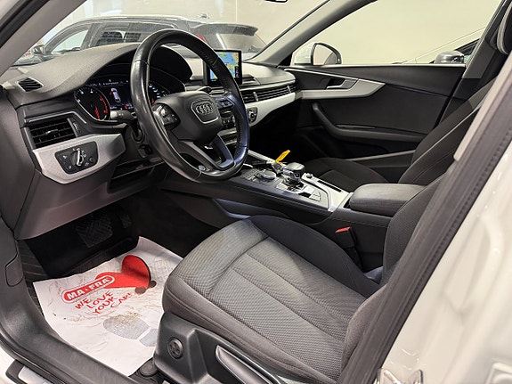 Audi A4 22 of 27