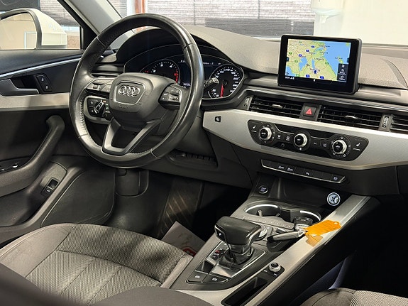 Audi A4 11 of 27