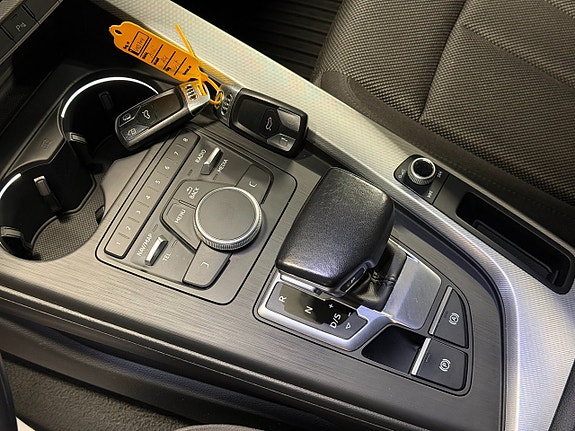 Audi A4 19 of 27