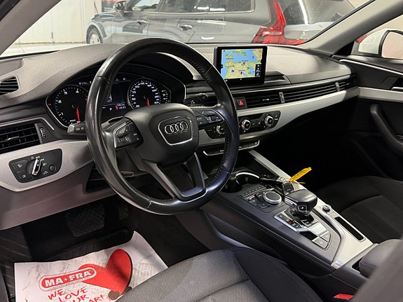 Audi A4 10 of 27