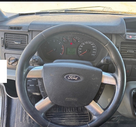 Ford Transit 120 4 of 5