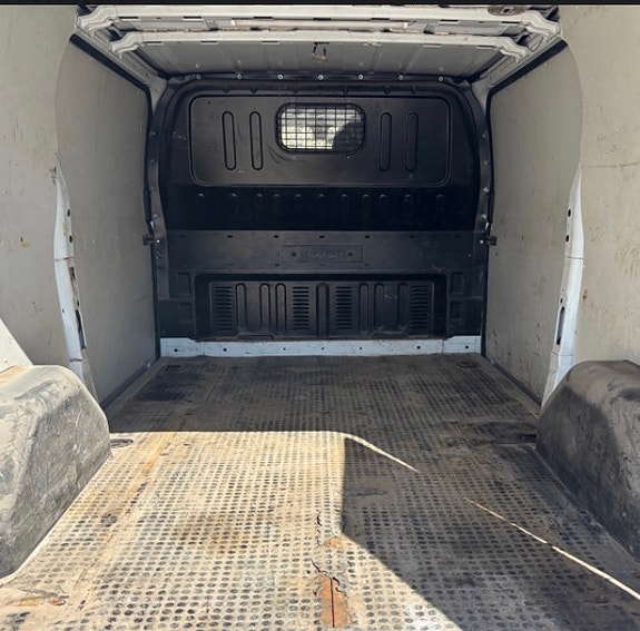 Ford Transit 120 7 of 7