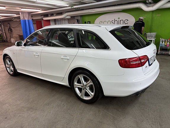 Audi A4 8 of 30