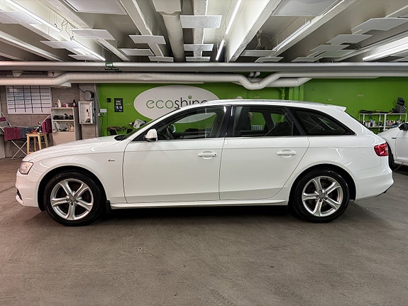 Audi A4 5 of 30