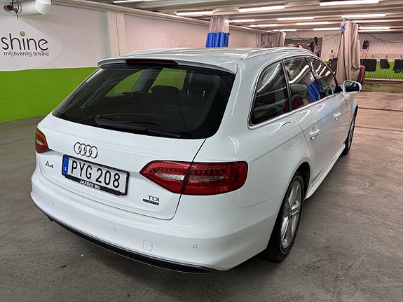 Audi A4 12 of 30