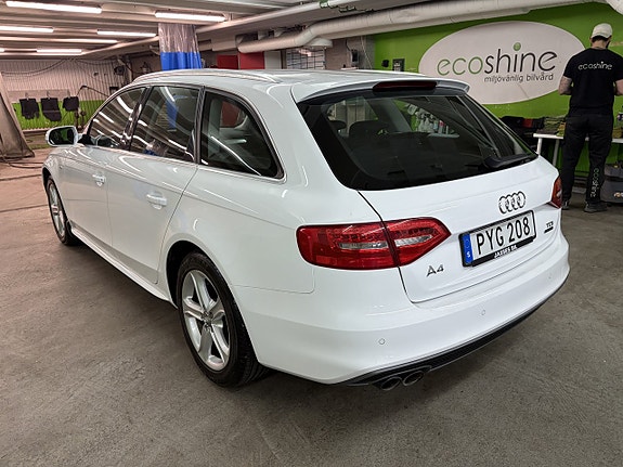 Audi A4 9 of 30