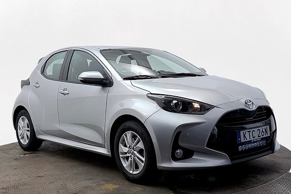 Toyota Yaris 4 of 23