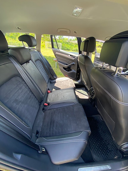Volkswagen Passat 7 of 15