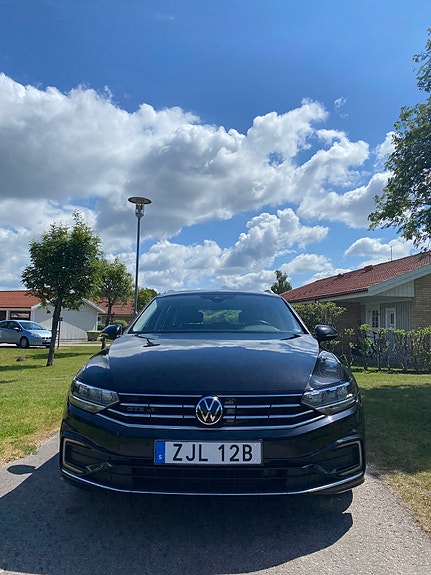 Volkswagen Passat 6 of 15