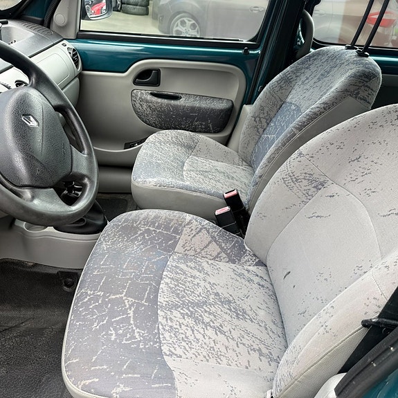 Renault Kangoo Express 8 of 9