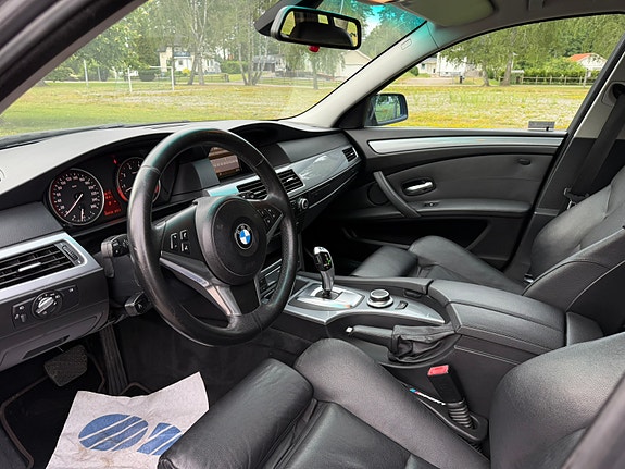BMW 523i 5 of 5