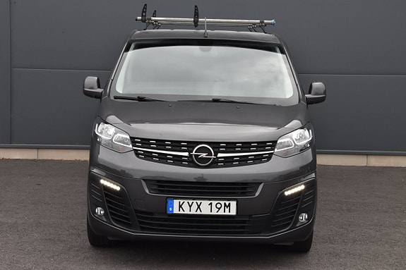 Opel Vivaro 10 of 25