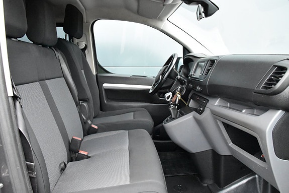 Opel Vivaro 19 of 25