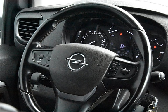 Opel Vivaro 22 of 25
