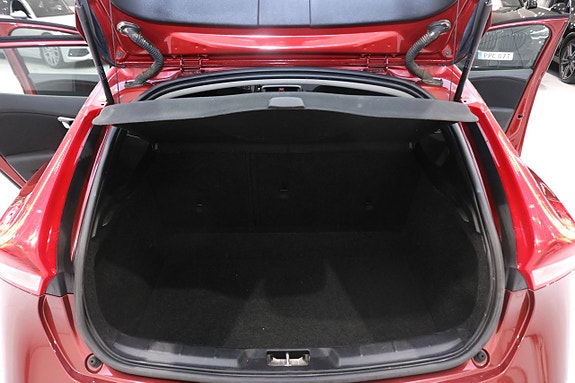 Volvo V40 17 of 23