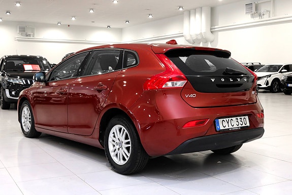 Volvo V40 5 of 5