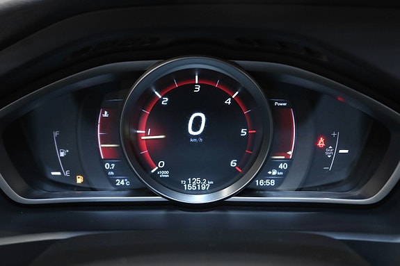 Volvo V40 22 of 23