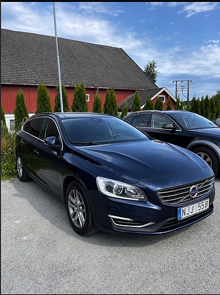 Volvo V60 3 of 5