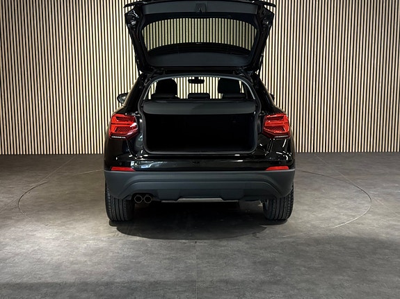 Audi Q2 6 of 27