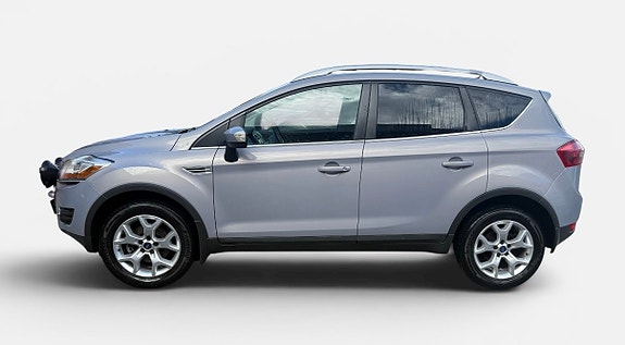 Ford Kuga 2 of 3