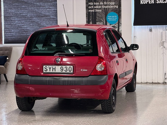 Renault Clio 3 of 5