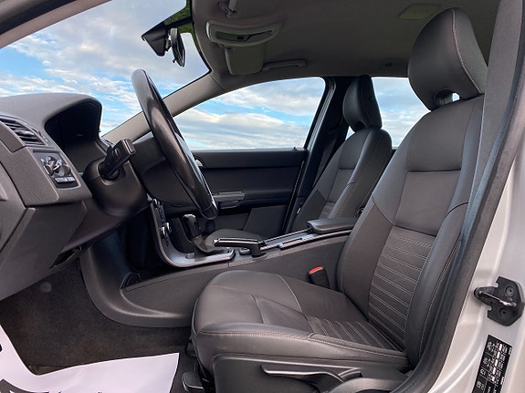 Volvo V50 14 of 18