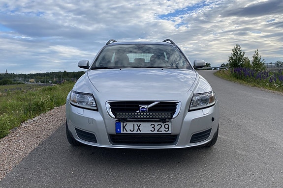 Volvo V50 8 of 18