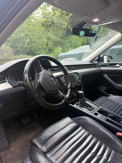 Volkswagen Passat 4 of 5