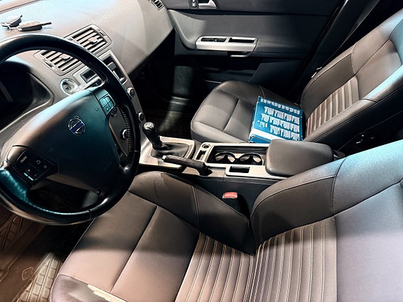 Volvo V50 10 of 11