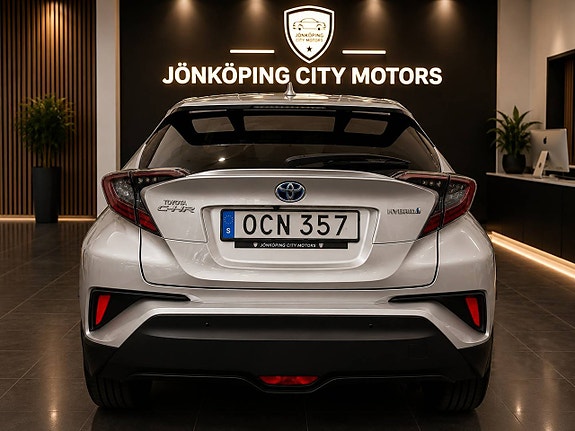 Toyota C-HR 5 of 21