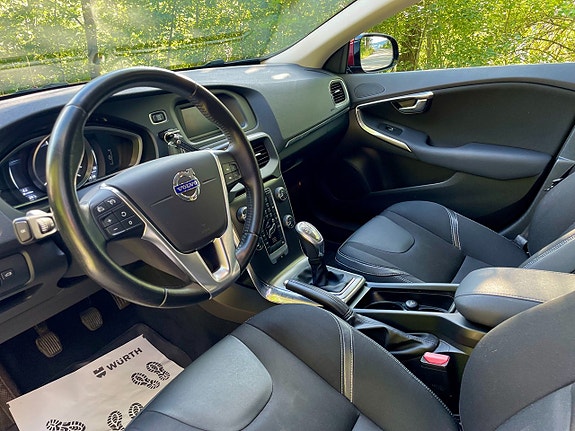 Volvo V40 5 of 8