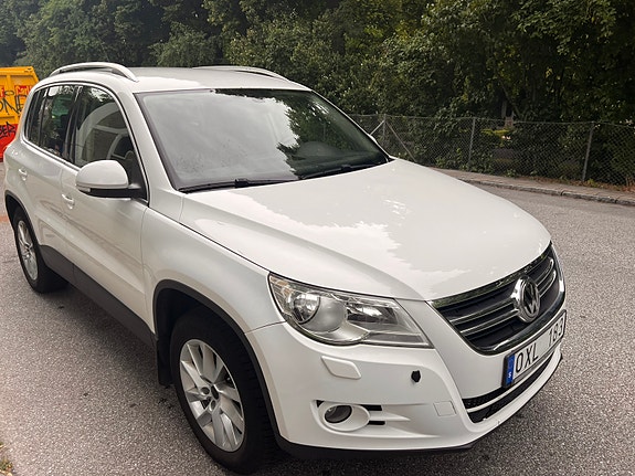 Volkswagen Tiguan 3 of 5