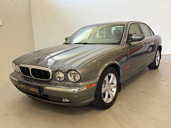 Jaguar XJ 5 of 20