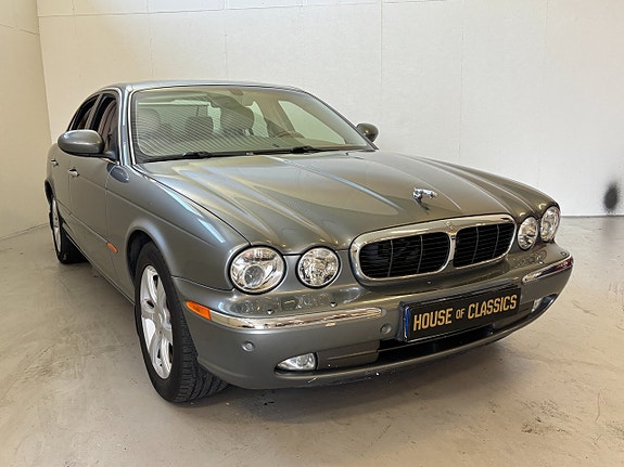 Jaguar XJ 3 of 20