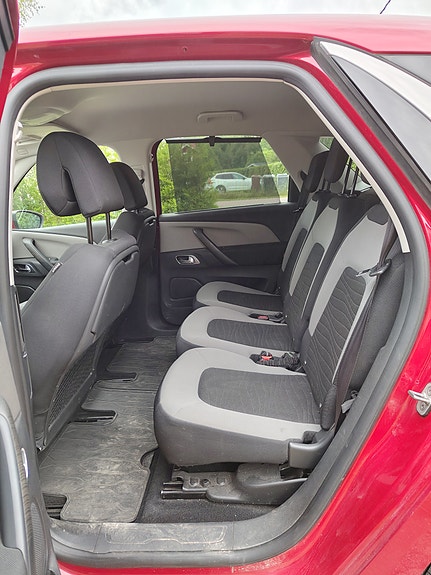 Citroen C4 Picasso 4 of 5