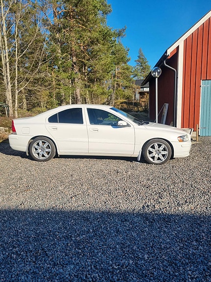 Volvo S60 4 of 12