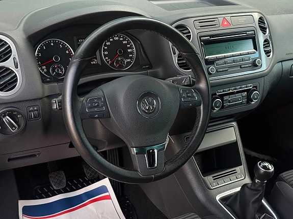 Volkswagen Tiguan 13 of 19