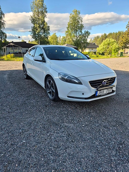Volvo V40 4 of 4