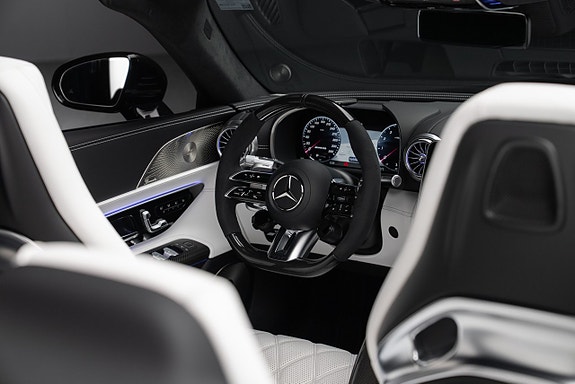 Mercedes-Benz SL63 22 of 30