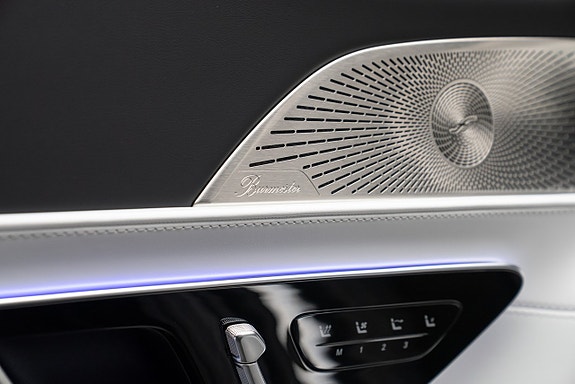 Mercedes-Benz SL63 26 of 30