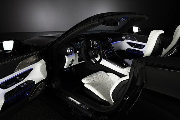 Mercedes-Benz SL63 12 of 30
