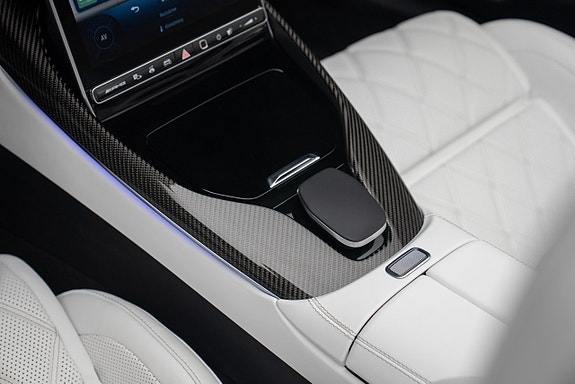 Mercedes-Benz SL63 24 of 30