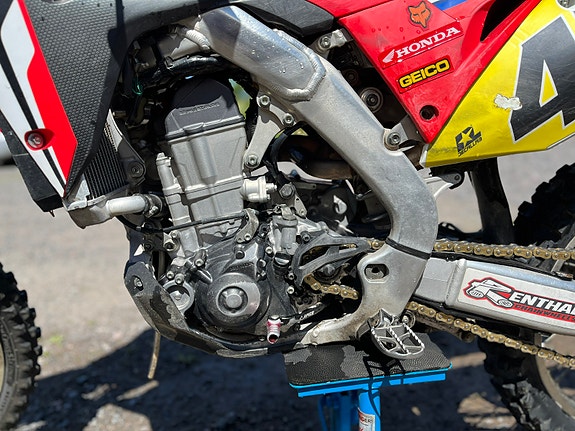 Honda CRF450R 4 of 5