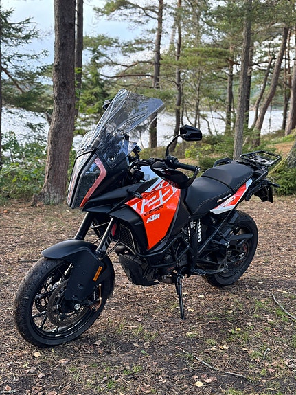 KTM 1290 Super Adventure 2 of 5