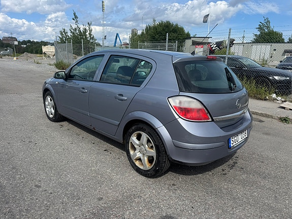 Opel Astra 5 of 5