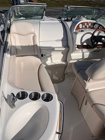 Larson Cabrio 274 3 of 5